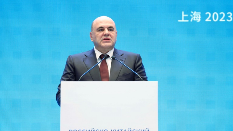 Na China, premi&ecirc; russo pede aumento do com&eacute;rcio bilateral