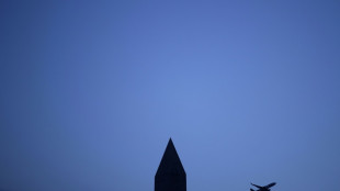 Quatro mortos em acidente a&eacute;reo que deixou Washington em alerta