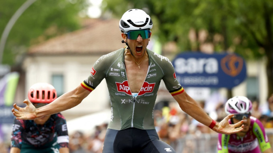 Tour d'Italie: De Bondt vainqueur au nez et &agrave; la barbe des sprinteurs