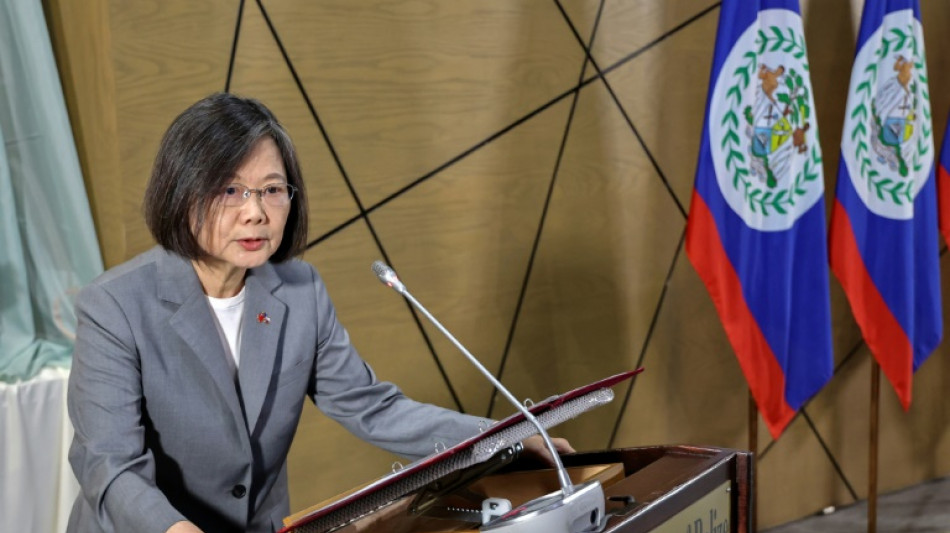 China promete "defender firmemente su soberan&iacute;a" antes de la reuni&oacute;n Tsai-McCarthy