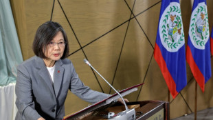 China promete "defender firmemente su soberan&iacute;a" antes de la reuni&oacute;n Tsai-McCarthy