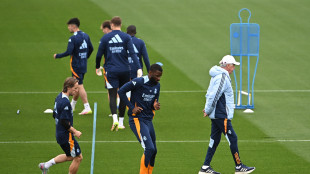 Mondiale club: Real-Pachuca, gesto X arbitro per "No razzismo"