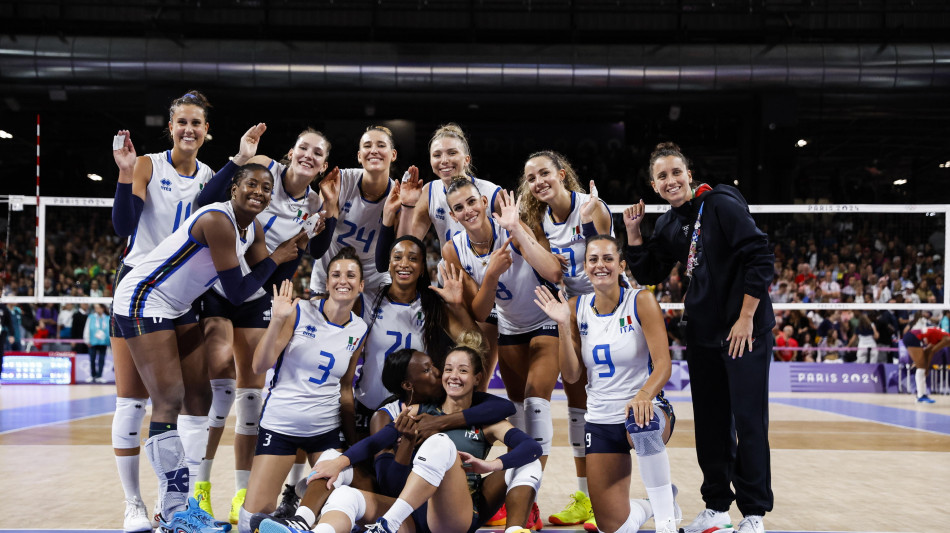 >ANSA-BOX/L'Italvolley donne soffre e vince,Velasco 'ci servir&agrave;'