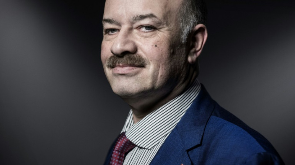 Foot: Alain Bauer pr&eacute;conise de tendre la main aux supporters 