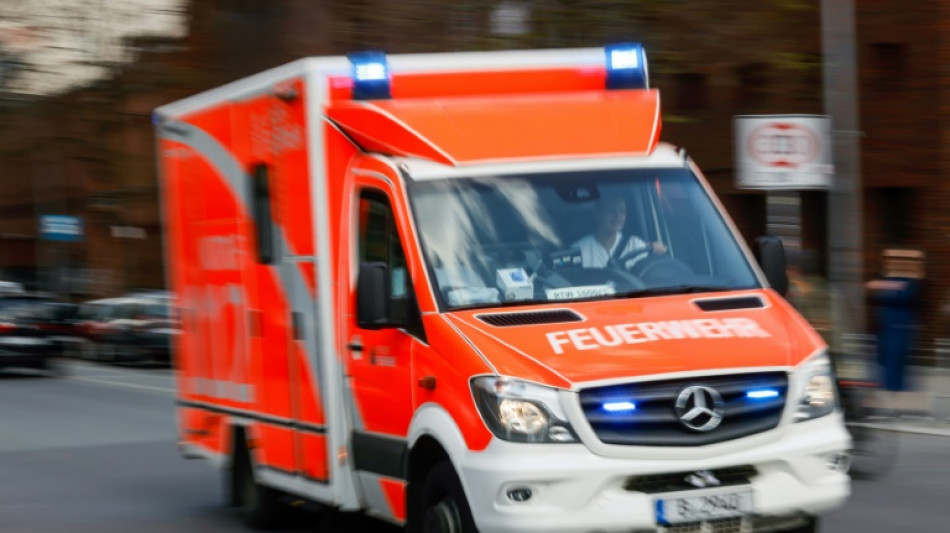 Zwei M&auml;nner sterben bei Verkehrsunfall in Niedersachsen