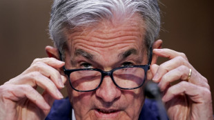 Asian traders resume selling on rate fears as Powell speech looms