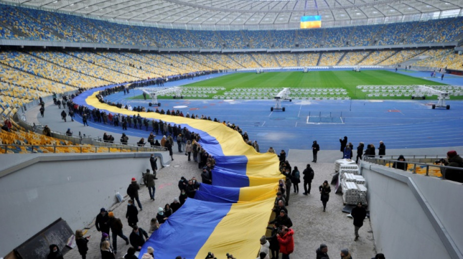 "D&iacute;a de la unidad" en Ucrania y prudente optimismo por el fin de crisis con Rusia