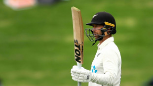 Conway hits 78 as New Zealand dig in on opening day against Sri Lanka