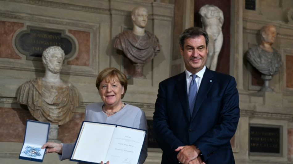 Altkanzlerin Merkel mit Bayerischen Verdienstorden ausgezeichnet