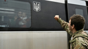 Perto do 'front' na Ucr&acirc;nia, a plataforma das l&aacute;grimas do trem 712