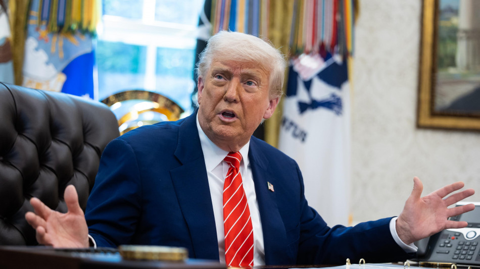 Trump raddoppia i dazi sull'acciaio al 50%