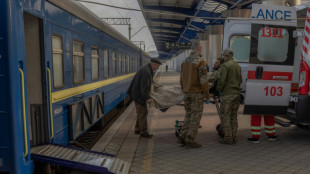 En Ukraine, &agrave; bord d'un train secret pour &eacute;vacuer les soldats bless&eacute;s