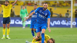 Benzema deixa Al-Hilal seis meses ap&oacute;s chegada ao clube