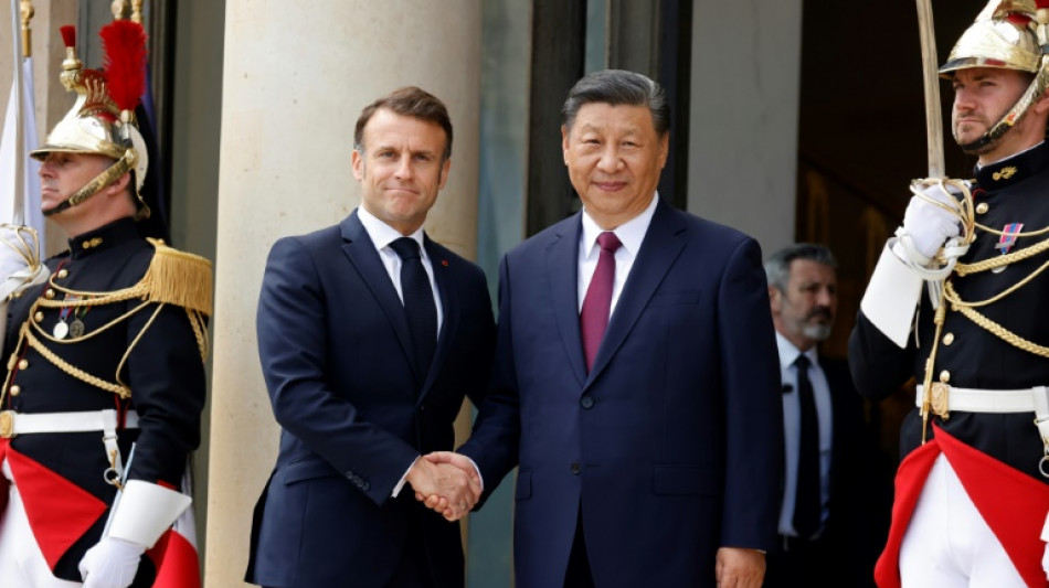 Macron pede a Xi Jinping coordena&ccedil;&atilde;o sobre a Ucr&acirc;nia e com&eacute;rcio justo