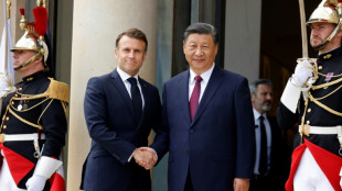 Macron pede a Xi Jinping coordena&ccedil;&atilde;o sobre a Ucr&acirc;nia e com&eacute;rcio justo