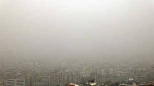 La periferia sud di Beirut bombardata da Israele