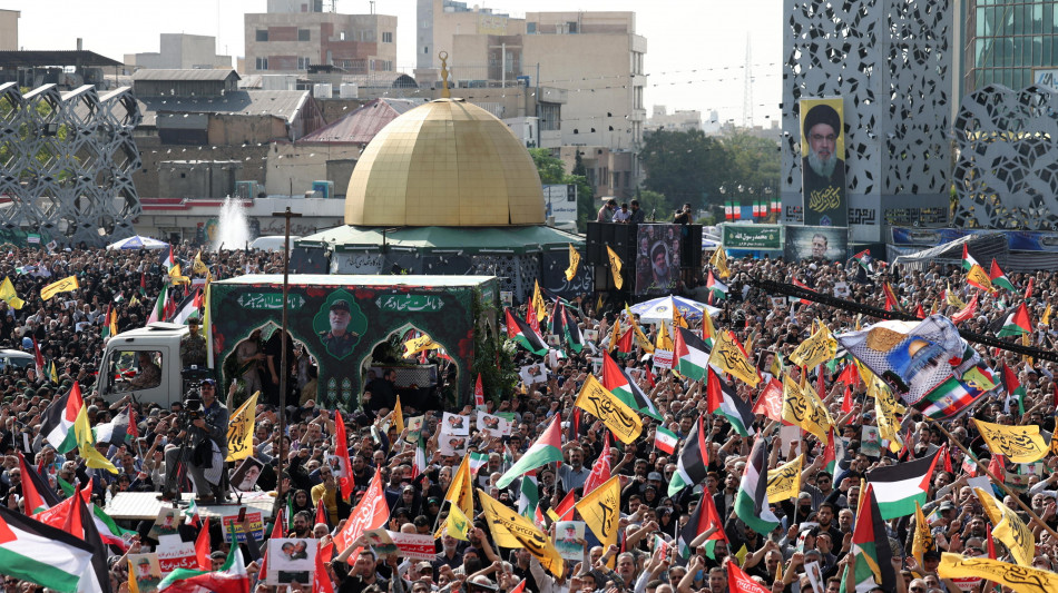 Media, anche universit&agrave; di Teheran colpita da raid Israele