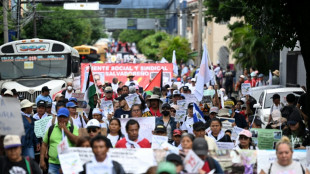 Marcha por los derechos humanos en El Salvador en el d&iacute;a de la independencia centroamericana