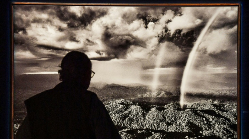 El fot&oacute;grafo Sebastiao Salgado lleva su muestra "Amazon&iacute;a" a Brasil