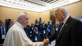 Trump, 'il Papa riposi in pace, che Dio lo benedica'