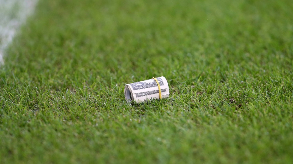 Gesamtumsatz im europ&auml;ischen Fu&szlig;ball steigt in Saison 20/21