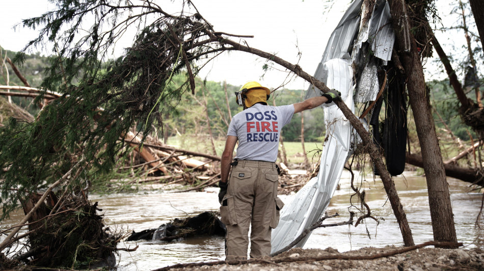 Alluvioni in Texas, il bilancio supera le cento vittime