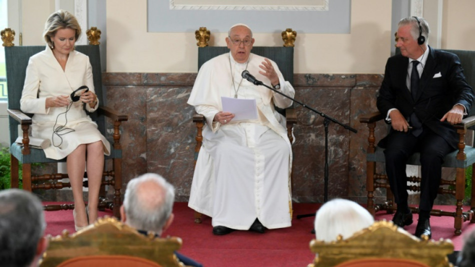 Papa afirma que a Igreja deve pedir 'perd&atilde;o' por agress&otilde;es sexuais contra menores