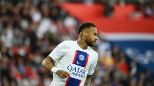 Neymar takes PSG back to top spot in France, Marseille beat Lille