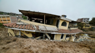 Equateur: course contre la montre pour les secours apr&egrave;s un glissement de terrain