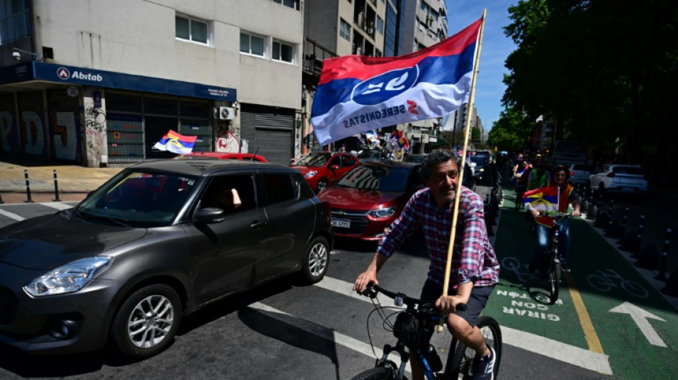 Uruguai realiza elei&ccedil;&otilde;es com esquerda como favorita