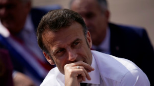 Macron schlie&szlig;t Abl&ouml;sung durch Rechtspopulistin Marine Le Pen nicht aus