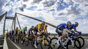 Tour d'Espagne: Bennett rafle la deuxi&egrave;me &eacute;tape au sprint, Teunissen passe en rouge