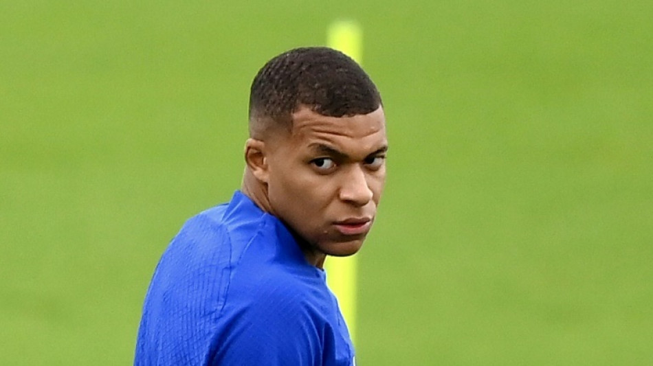 Bleus: une rentr&eacute;e contrari&eacute;e par les blessures et le dossier Mbapp&eacute;