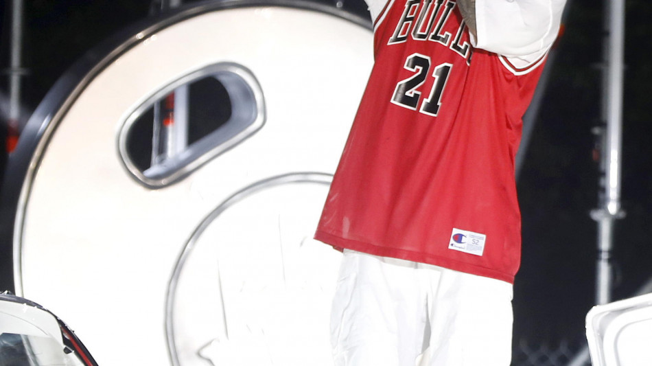 La star colombiana J Balvin in vacanza a Montalcino