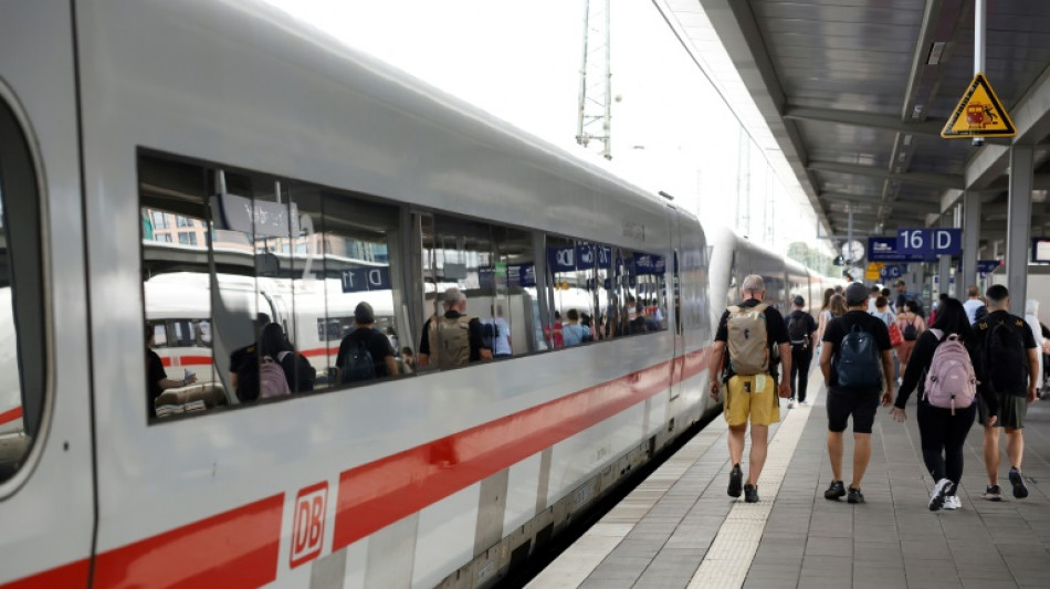 Deutsche Bahn schafft gezapftes Bier in Z&uuml;gen ab und testet bargeldlose Bistros
