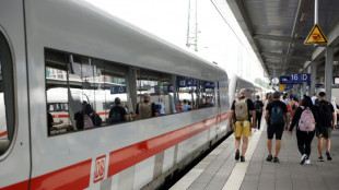 Deutsche Bahn schafft gezapftes Bier in Z&uuml;gen ab und testet bargeldlose Bistros