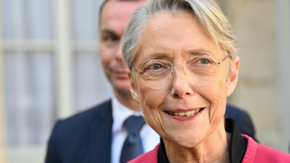 Retraites: Borne appelle &agrave; respecter "une p&eacute;riode de convalescence"