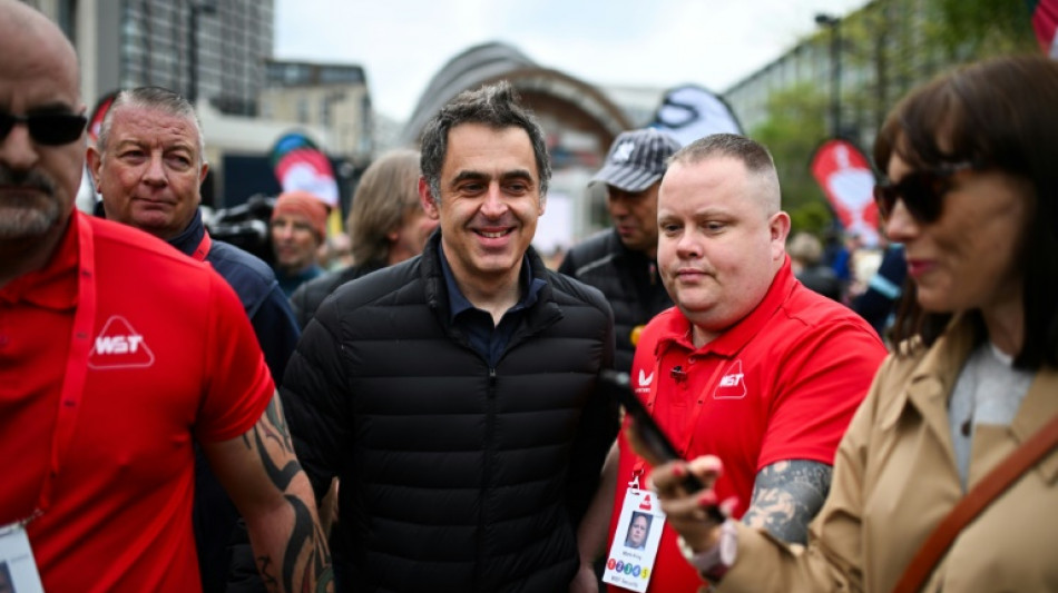 O'Sullivan says he must play better to win eighth snooker world title after seeing off Si Jiahui