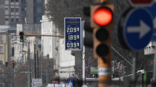 Codacons, nuova ondata di rialzi carburanti, 20 giorni insufficienti