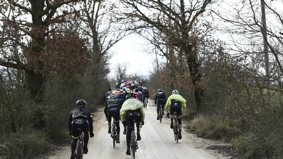 Ciclismo: Strade Bianche con pi&ugrave; tratti di sterrato e Pogacar