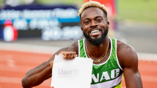 Athl&eacute;tisme: Zeze historique en 9.99 sur 100 m et 19.97 sur 200 m