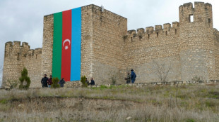 Aserbaidschaner kehren in zur&uuml;ckeroberte Gebiete in Berg-Karabach zur&uuml;ck