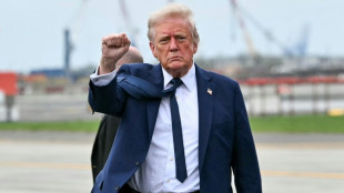 Trump culpa Biden por queda do PIB dos EUA