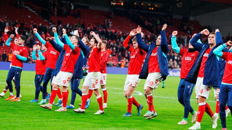 Dinamarca vence Eslov&ecirc;nia (2-1) e se garante na Euro 2024