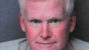 Condenan a 40 a&ntilde;os por fraude financiero en EEUU al abogado que asesin&oacute; a su esposa e hijo