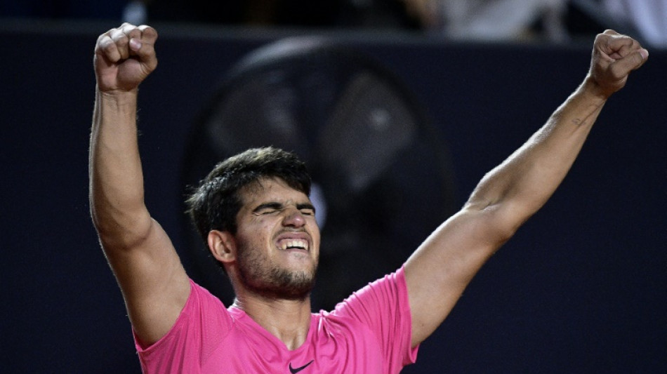 Alcaraz advances to Rio Open quarter-finals