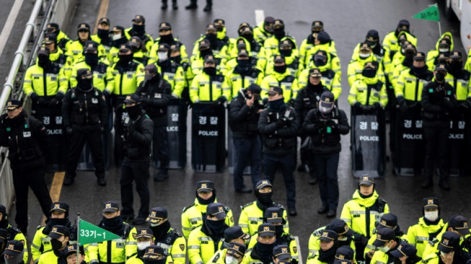 Investigadores da Coreia do Sul pedem para prorrogar prazo de pris&atilde;o do presidente destitu&iacute;do