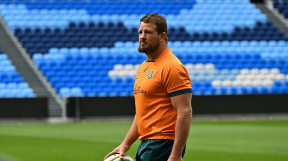 Australia's Slipper warns lineout and scrum key against Springboks