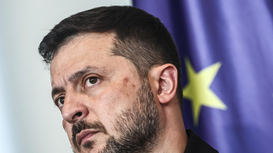 Zelensky, 'Mosca aumenter&agrave; raid, siamo pronti a reagire'