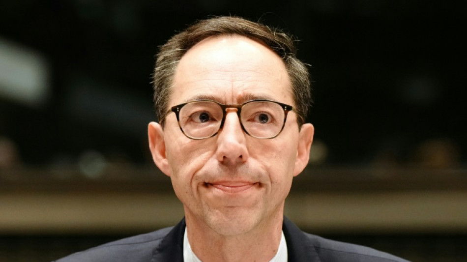 Hachette Livre: Bollor&eacute; place un proche comme bras droit d'Arnaud Lagard&egrave;re